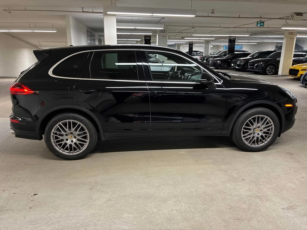 Porsche Cayenne * AWD 4dr * CARFAX * БЕЗ ПЪРВОНАЧАЛНА ВНОСКА - изображение 4