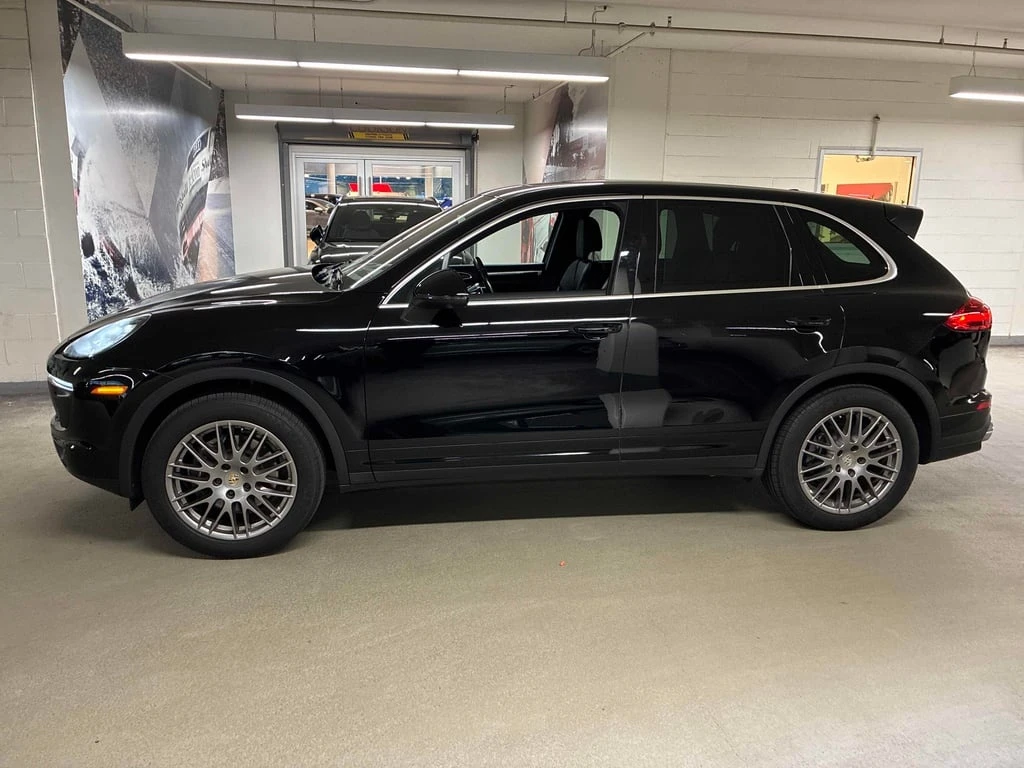 Porsche Cayenne * AWD 4dr * CARFAX * БЕЗ ПЪРВОНАЧАЛНА ВНОСКА - изображение 3