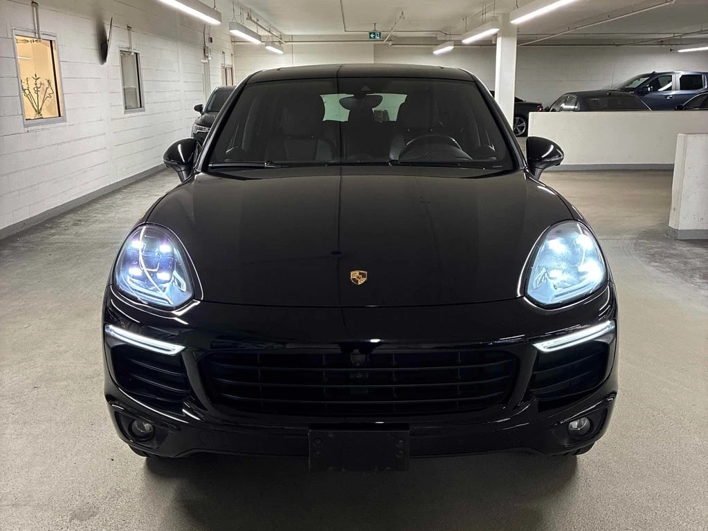 Porsche Cayenne * AWD 4dr * CARFAX * БЕЗ ПЪРВОНАЧАЛНА ВНОСКА - изображение 2
