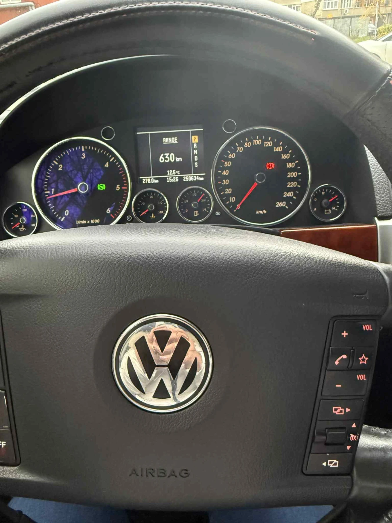 VW Touareg  - изображение 6