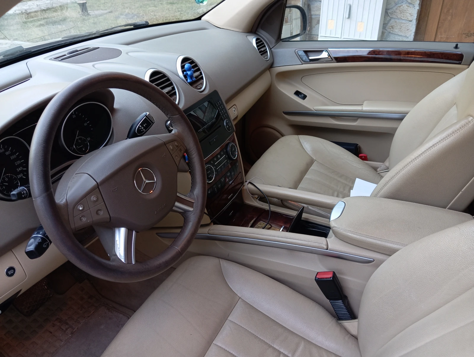 Mercedes-Benz ML 320  - изображение 7