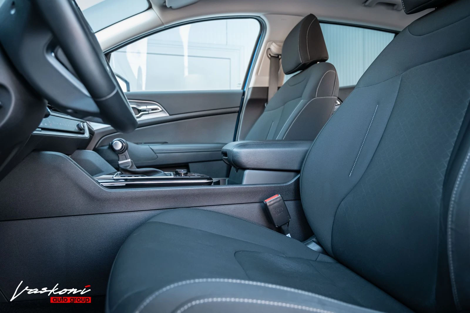 Kia Sportage V 1.6 CRDi DCT ГАРАНЦИЯ - изображение 10