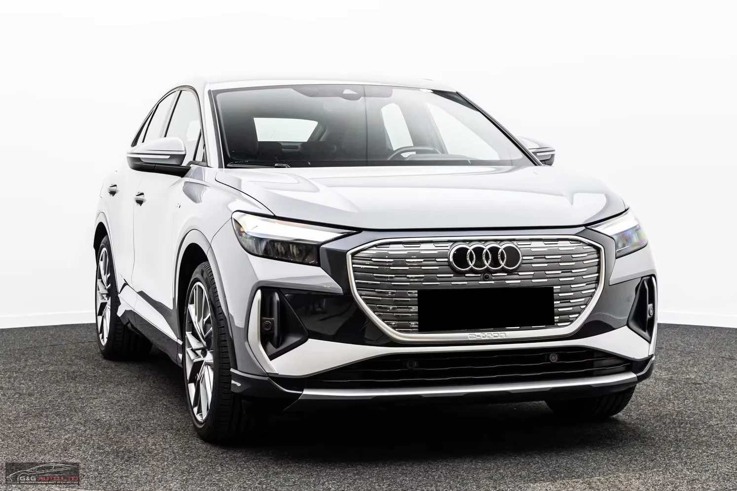 Audi Q4 E-TRON/SPORTBACK/204HP/2XS-LINE/CAM/ACC/HUD/306z, снимка 6 - Автомобили и джипове - 54220670