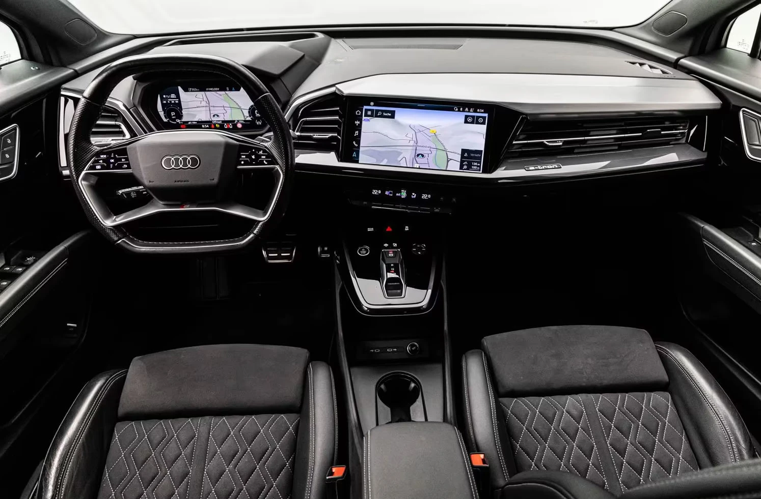 Audi Q4 E-TRON/SPORTBACK/204HP/2XS-LINE/CAM/ACC/HUD/306z, снимка 11 - Автомобили и джипове - 54220670