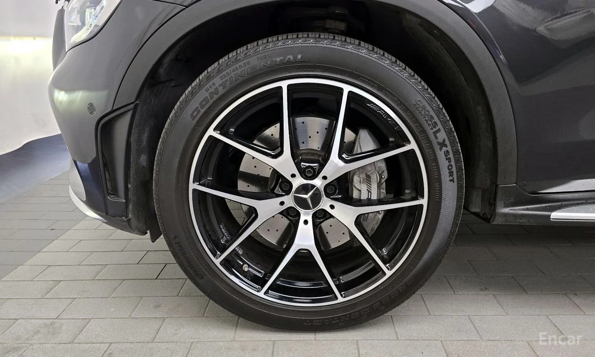 Mercedes-Benz GLC 43 AMG 4MATIC* FACE* DIGITAL DASH* 360 КАМЕРИ* CARBON, снимка 7 - Автомобили и джипове - 54230188