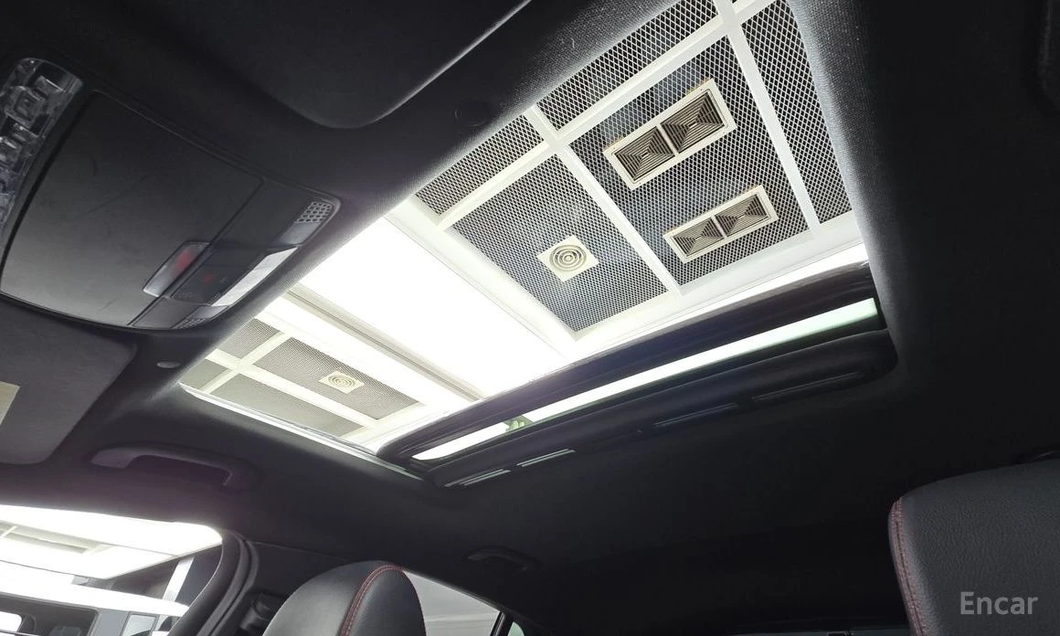 Mercedes-Benz GLC 43 AMG 4MATIC* FACE* DIGITAL DASH* 360 КАМЕРИ* CARBON, снимка 16 - Автомобили и джипове - 54230188