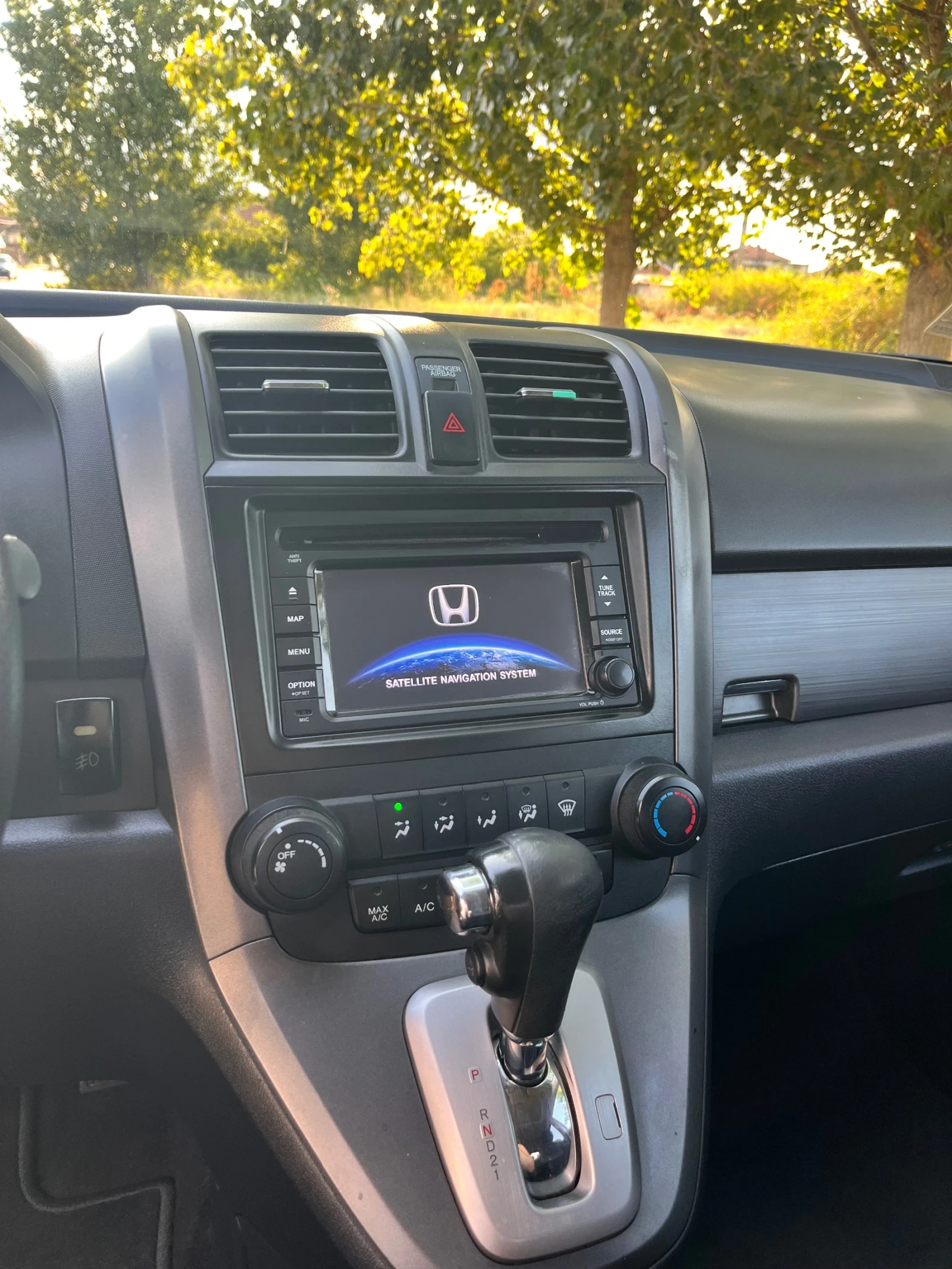 Honda Cr-v, снимка 4 - Автомобили и джипове - 55405157