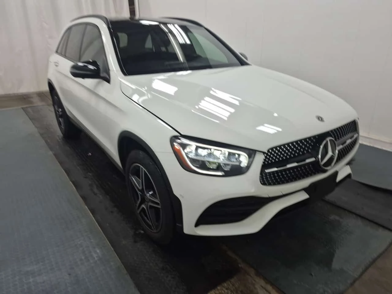 Mercedes-Benz GLC 300  360 / PANO / 2 КЛЮЧА, снимка 2 - Автомобили и джипове - 55475064