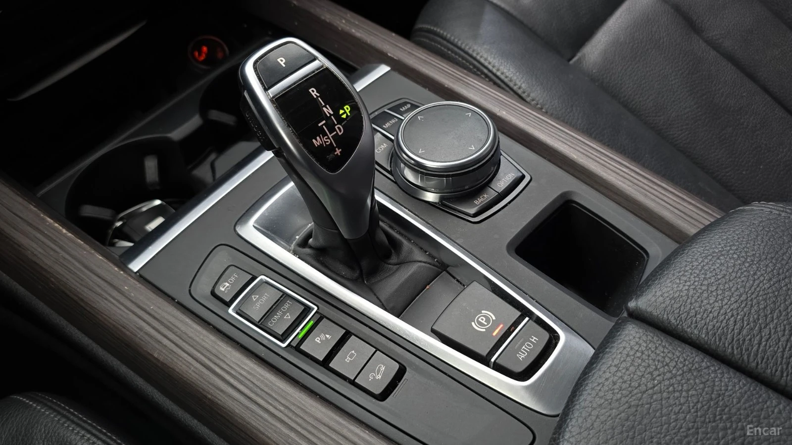 BMW X5 * X-DRIVE* 360* Ambient Light* Head-up* , снимка 8 - Автомобили и джипове - 55656006
