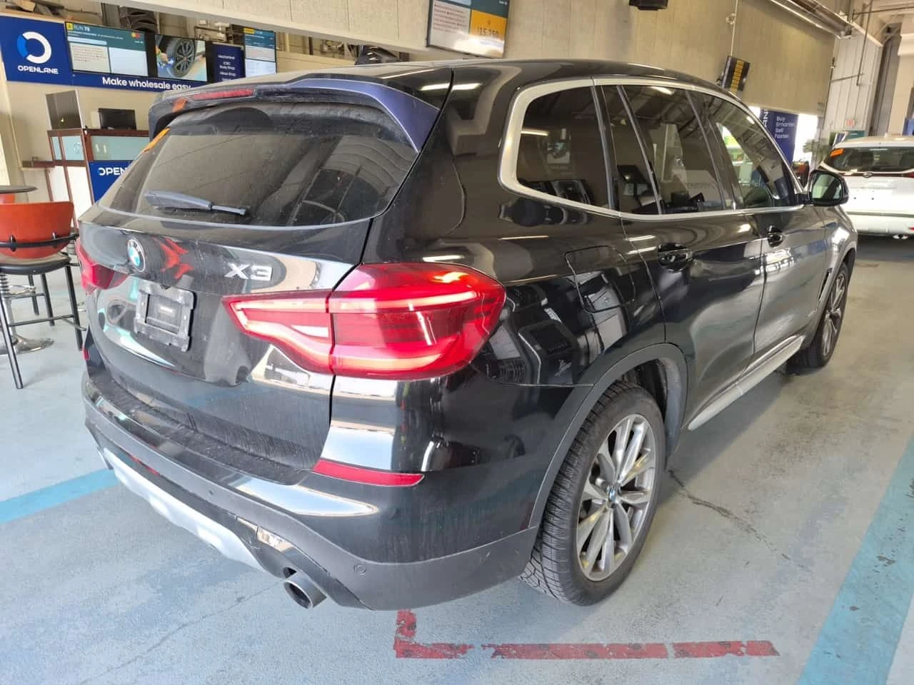 BMW X3 xDrive30i / АВТОКРЕДИТ / ПАНОРАМА / ПОДГРЕВИ , снимка 3 - Автомобили и джипове - 55662223
