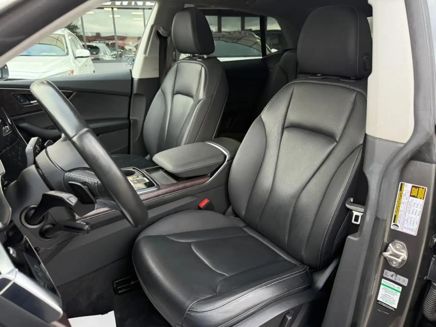 Audi Q8 55TFSI* MATRIX* S* LINE* ОБДУХВАНЕ* 360КАМЕРА* , снимка 15 - Автомобили и джипове - 55787430
