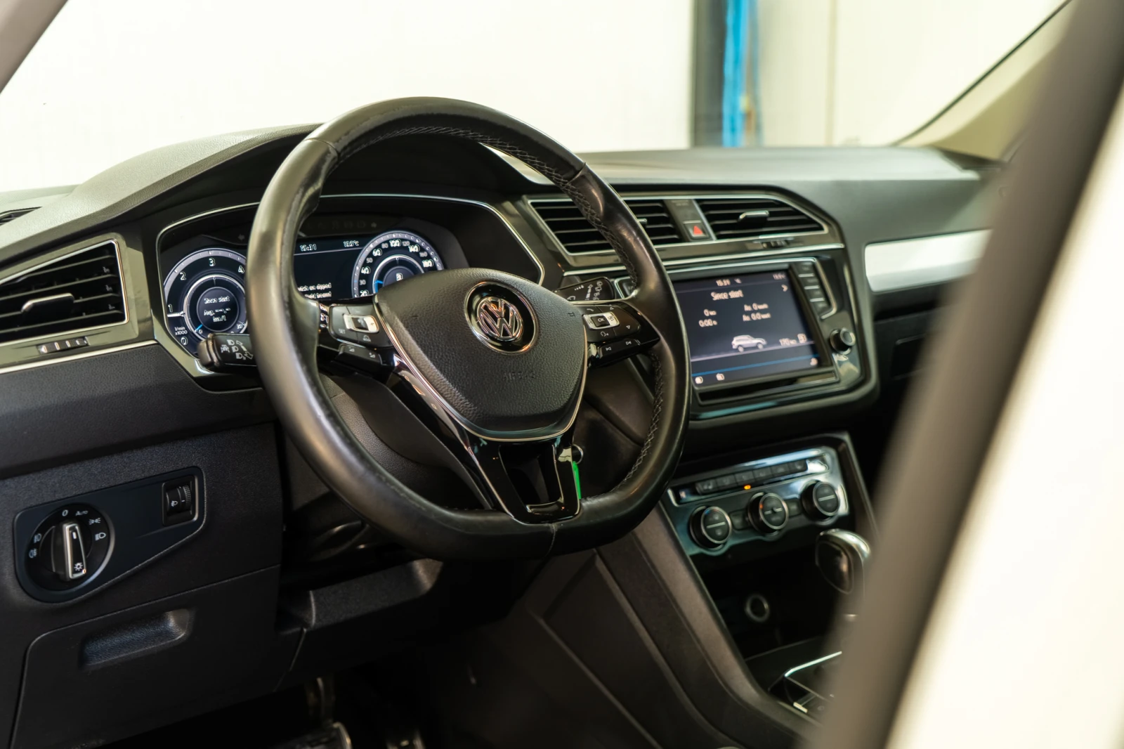 VW Tiguan 2.0TDI = 150HP = FULL = TOP = ������ = �������� | Mobile.bg � ����������� 8
