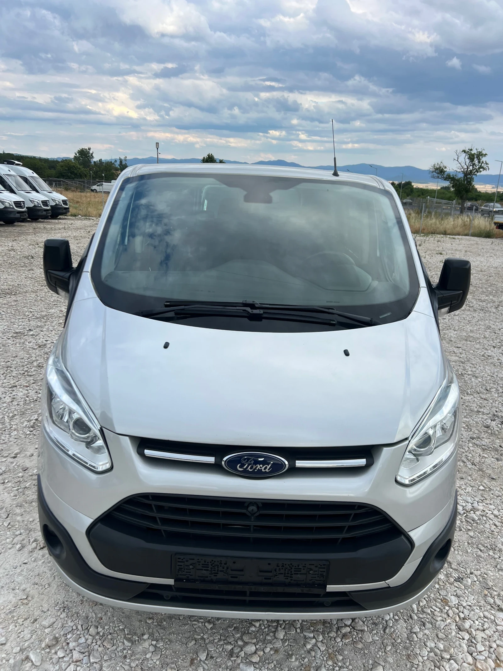 Ford Transit Custom КЛИМАТИК 9 МЕСТА - изображение 4