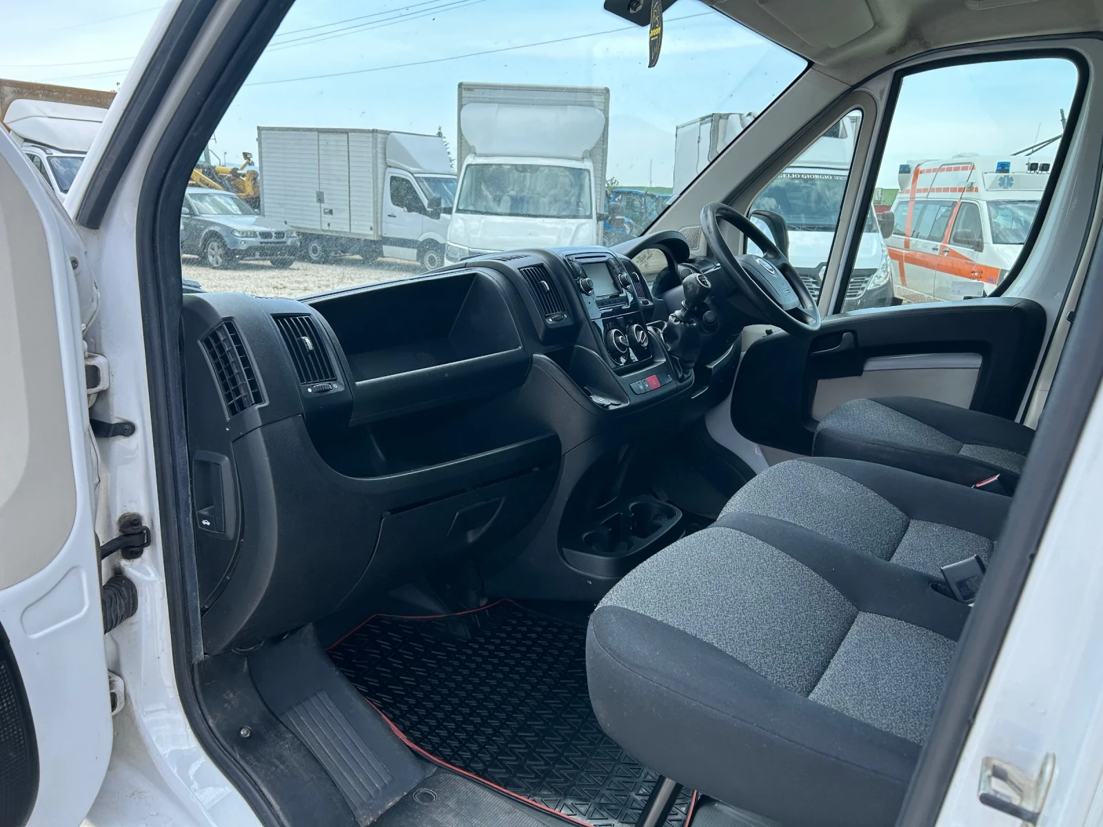Fiat Ducato 2.3, снимка 6 - Бусове и автобуси - 54424944