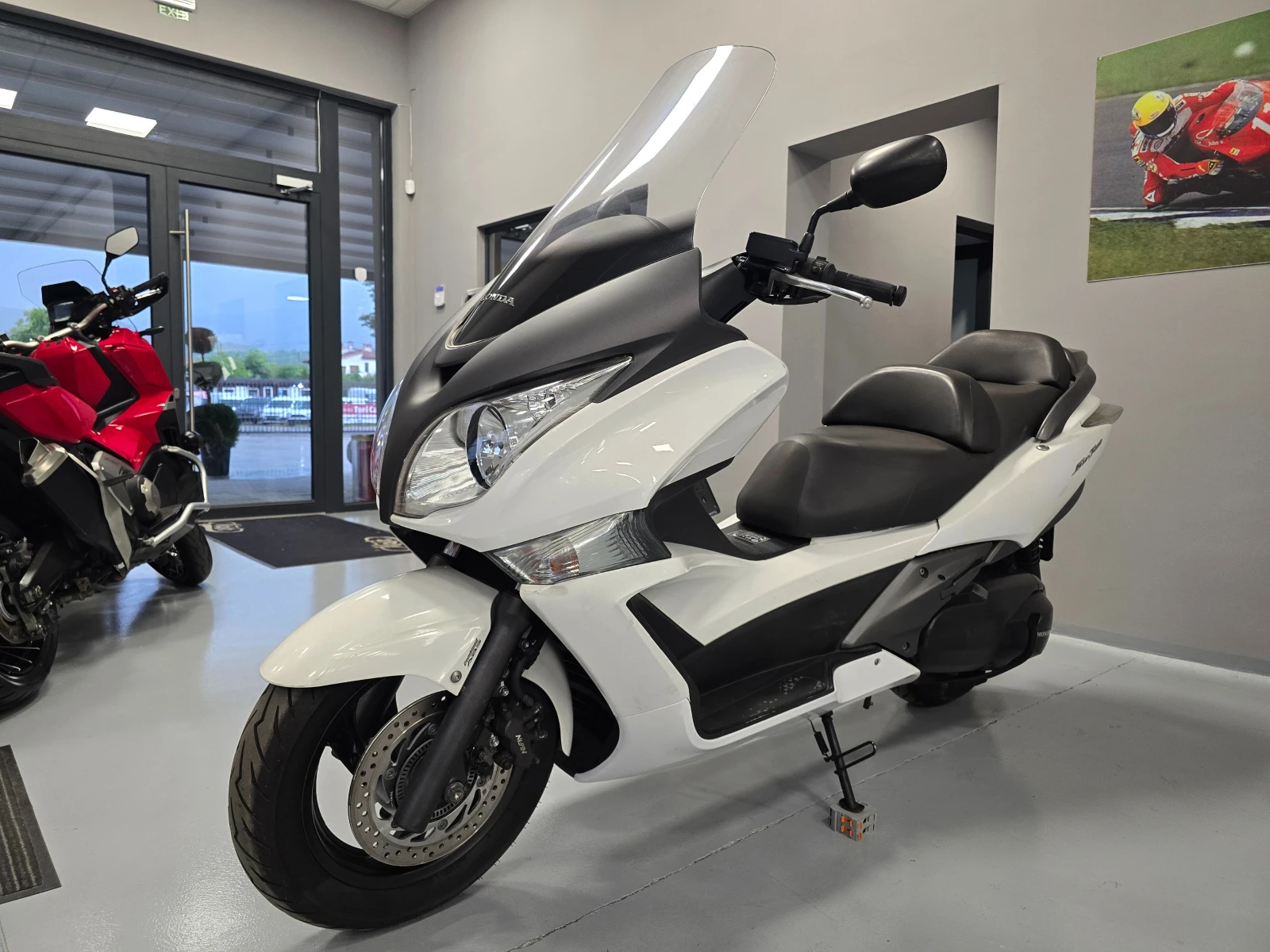 Honda Silver Wing 400ie, SW-T 400, ABS-2015г. - изображение 9