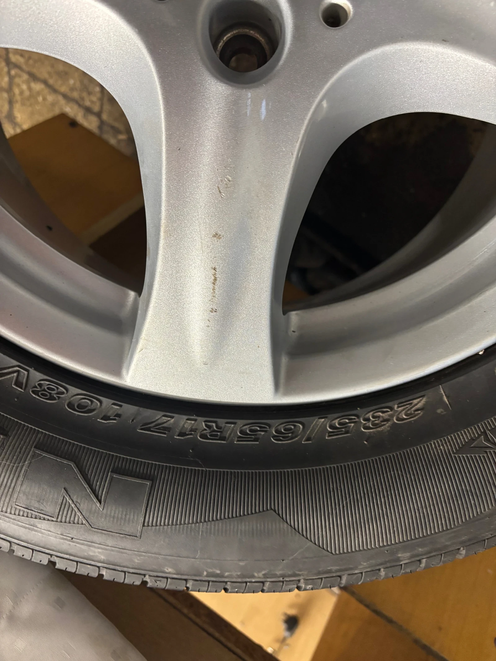    235/65R17  VW | Mobile.bg   3