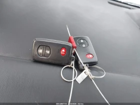 Toyota Prius 1.8l V Three, снимка 11