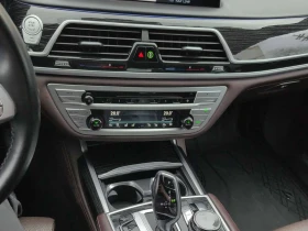 BMW 750 * xDrive * МАСАЖИ * ДИСТРОНИК * 360 * ОБДУХВАНЕ, снимка 9