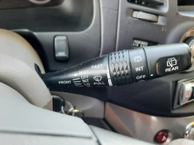 Mitsubishi Grandis Специализиран автомобил за хора с намалена подвижн, снимка 12