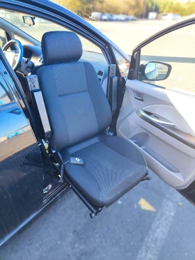 Mitsubishi Grandis Специализиран автомобил за хора с намалена подвижн, снимка 6