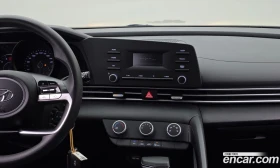 Hyundai Elantra 1.6 Smart, снимка 13