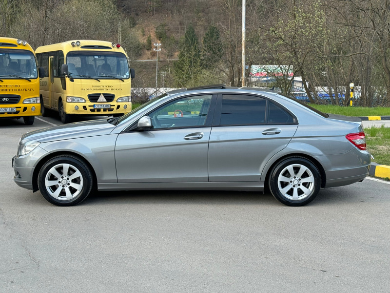Mercedes-Benz C 180 Навигация* Ксенон* Шибидах, снимка 8 - Автомобили и джипове - 45013479