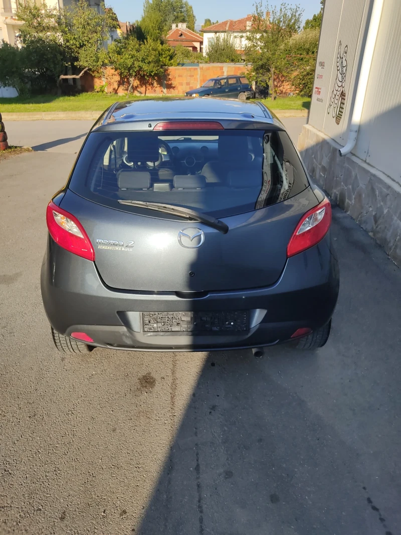 Mazda 2 1.3ie, снимка 11 - Автомобили и джипове - 47323140