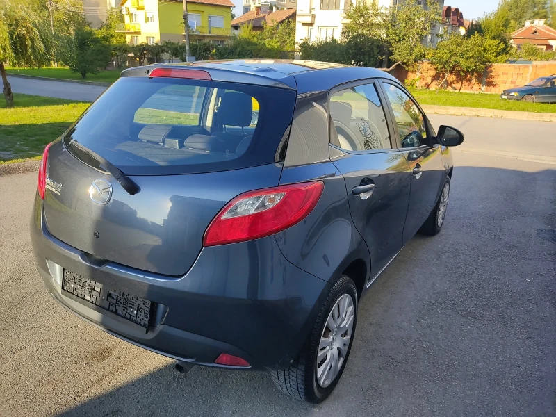 Mazda 2 1.3ie, снимка 10 - Автомобили и джипове - 47323140