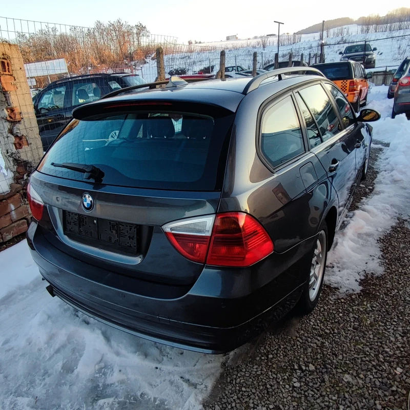 BMW 318 2.0i* PANORAMA* FULL* , снимка 4 - Автомобили и джипове - 48506737