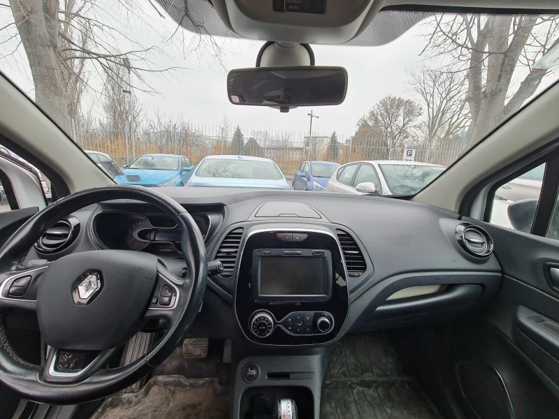 Renault Captur 1.5, снимка 6 - Автомобили и джипове - 48841988