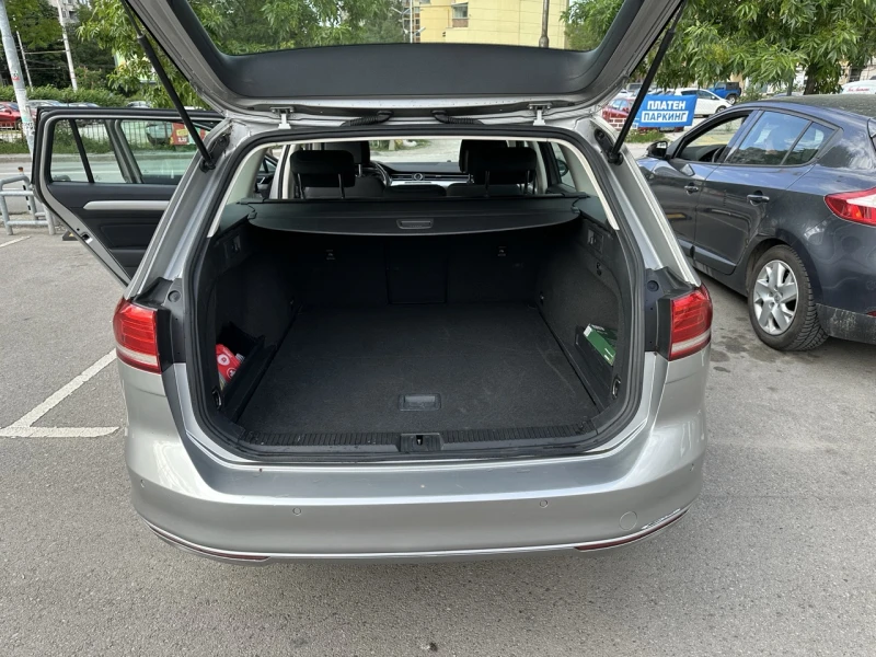 VW Passat Variant, снимка 6 - Автомобили и джипове - 49471692