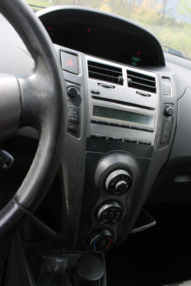 Toyota Yaris ИТАЛИЯ, НА ЧАСТИ, НОВ ВНОС, снимка 10 - Автомобили и джипове - 49991044