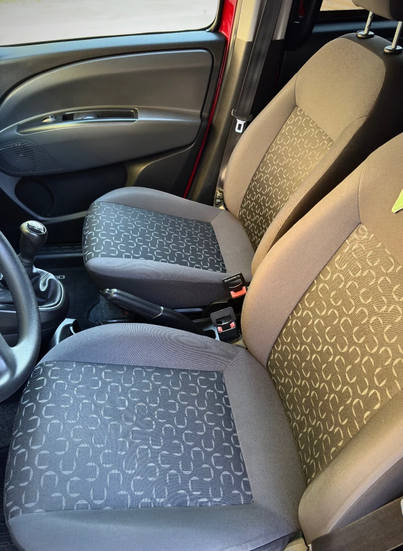 Fiat Doblo MAXI СЪС СМЕНЕНА ВЕРИГА, снимка 12 - Автомобили и джипове - 52475090
