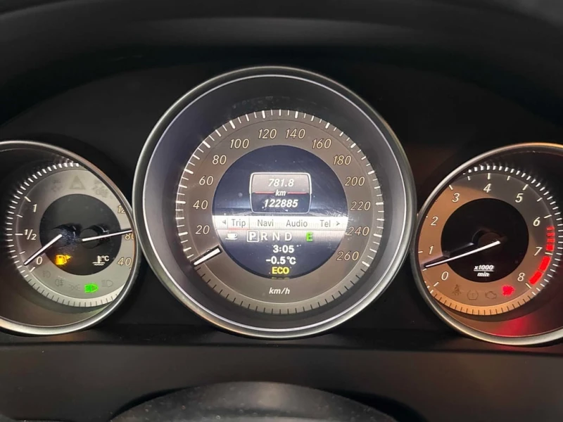 Mercedes-Benz C 300 2013 4MATIC * БЕЗ ПЪРВОНАЧАЛНА ВНОСКА, снимка 8 - Автомобили и джипове - 52874284