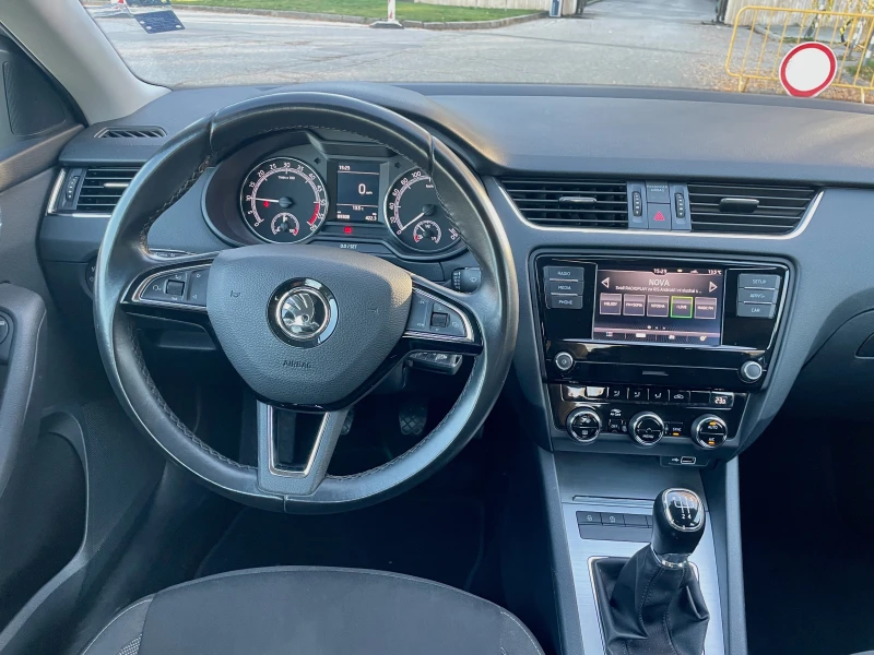 Skoda Octavia 1.6 TDI Лизинг, снимка 8 - Автомобили и джипове - 53011856