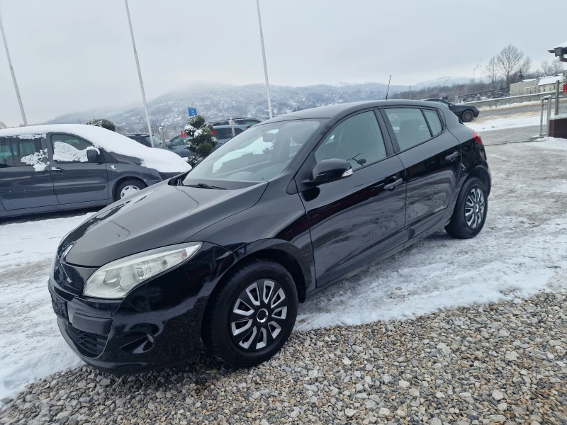 Renault Megane 1.6 BENZIN, снимка 4 - Автомобили и джипове - 53340175