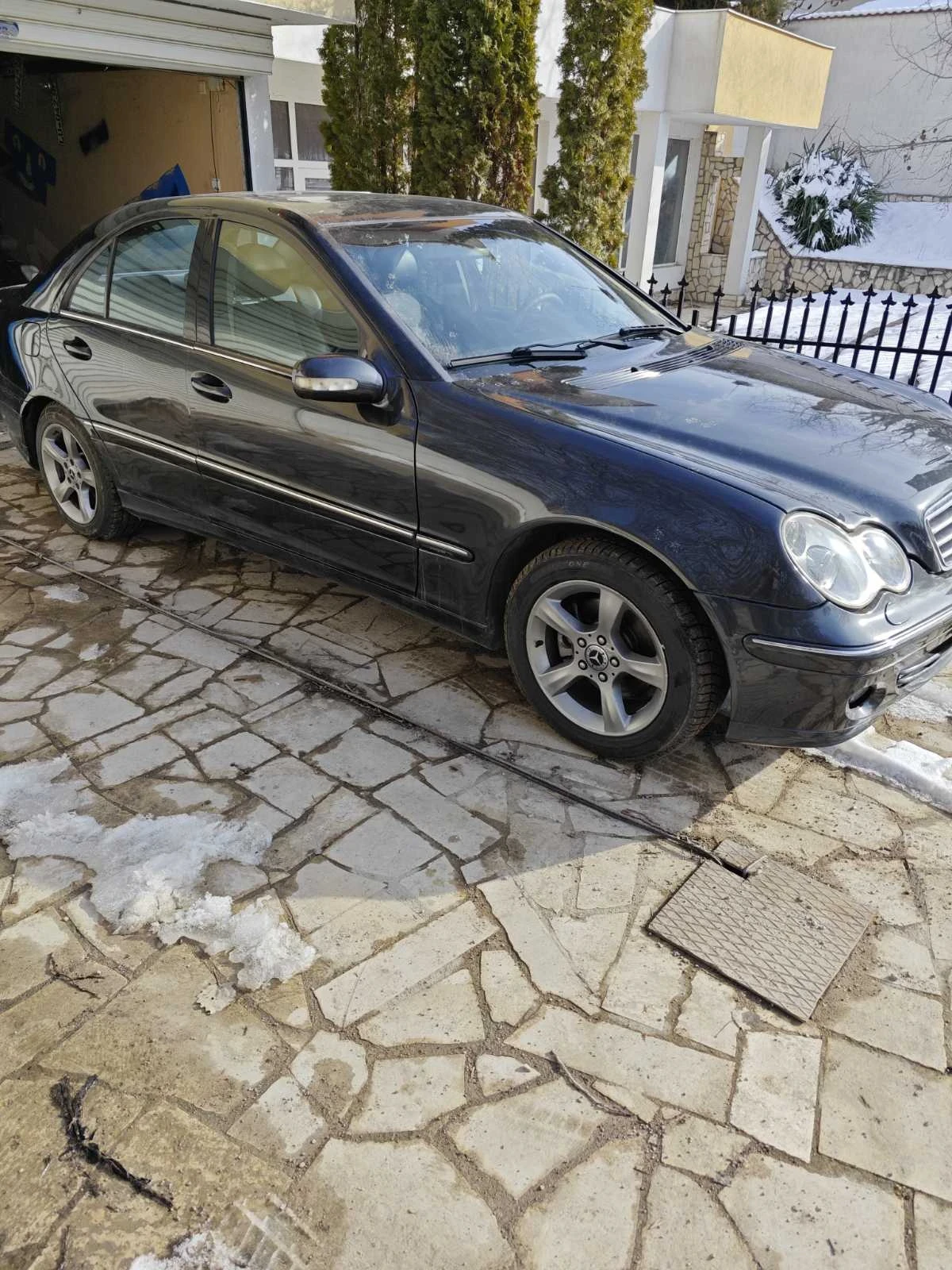 Mercedes-Benz C 220  - изображение 4