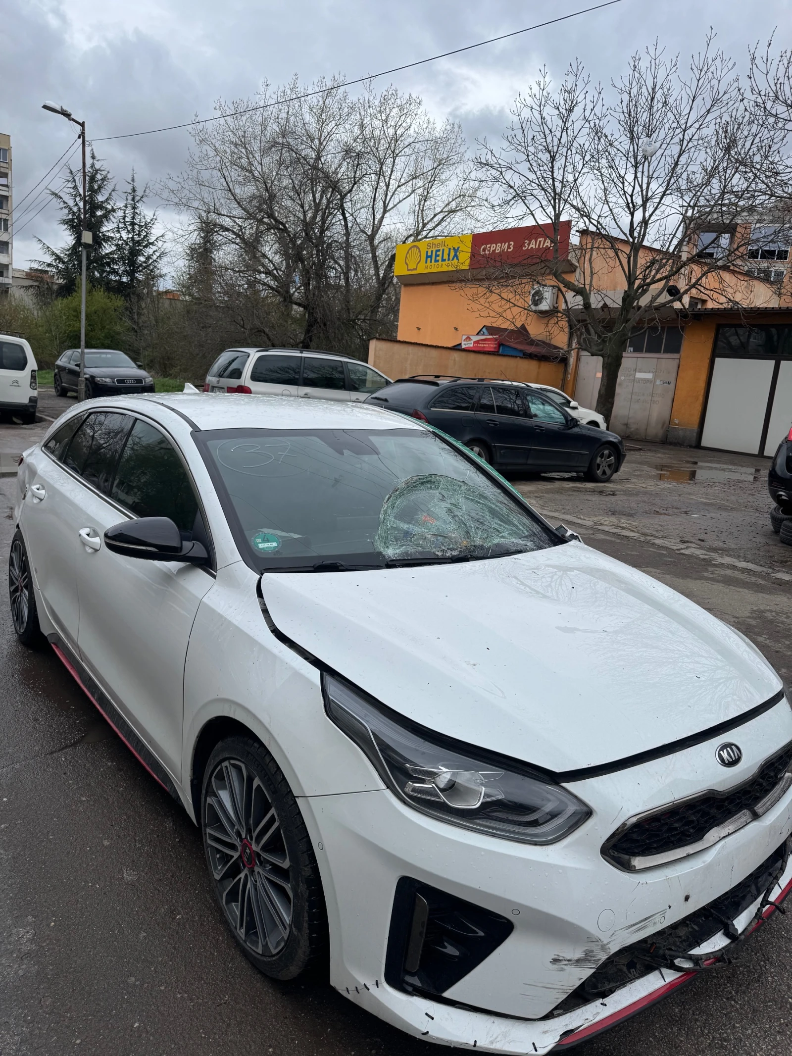 Kia Pro ceed 1.6T GDI GT - изображение 3