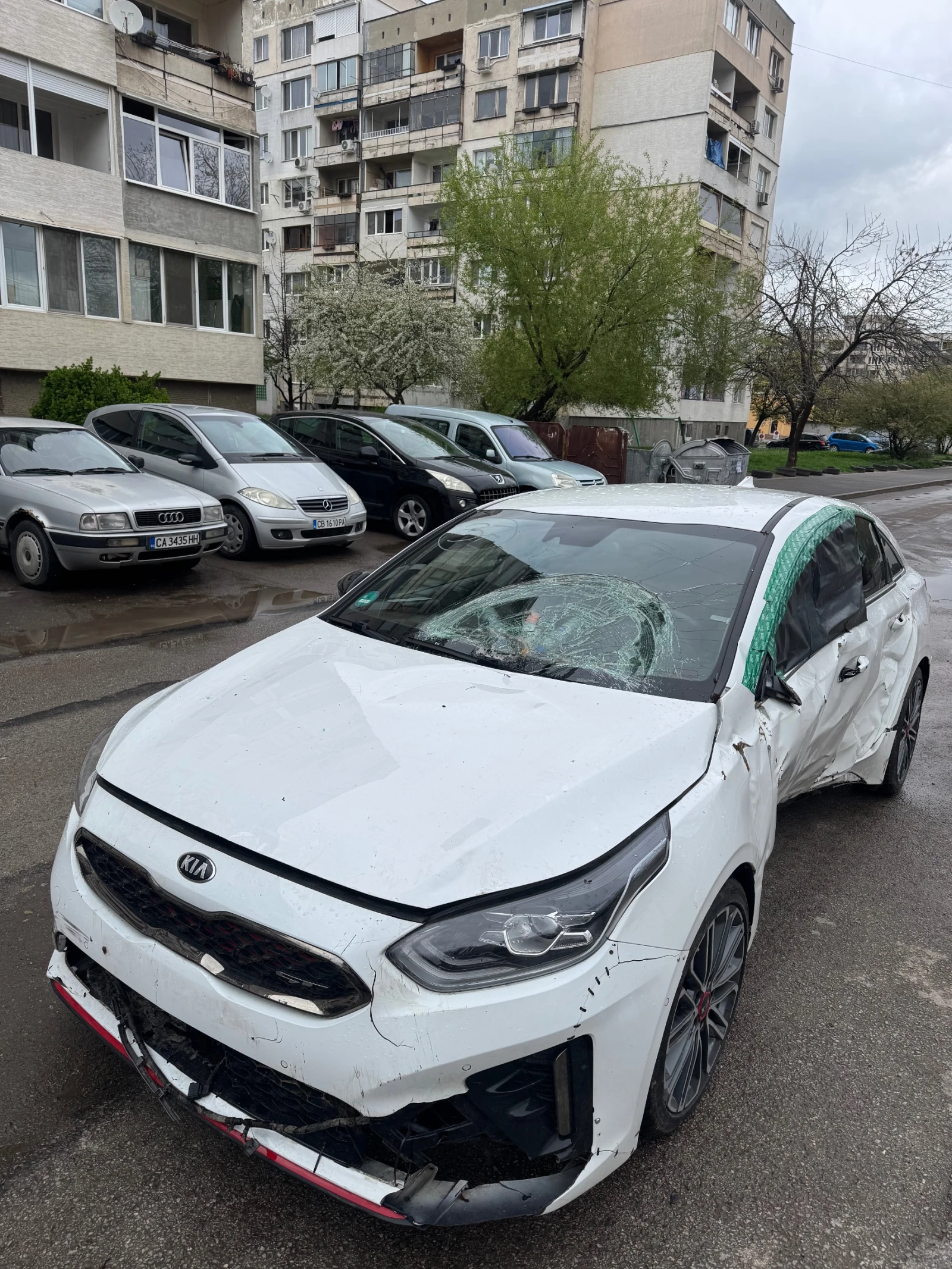 Kia Pro ceed 1.6T GDI GT - изображение 2