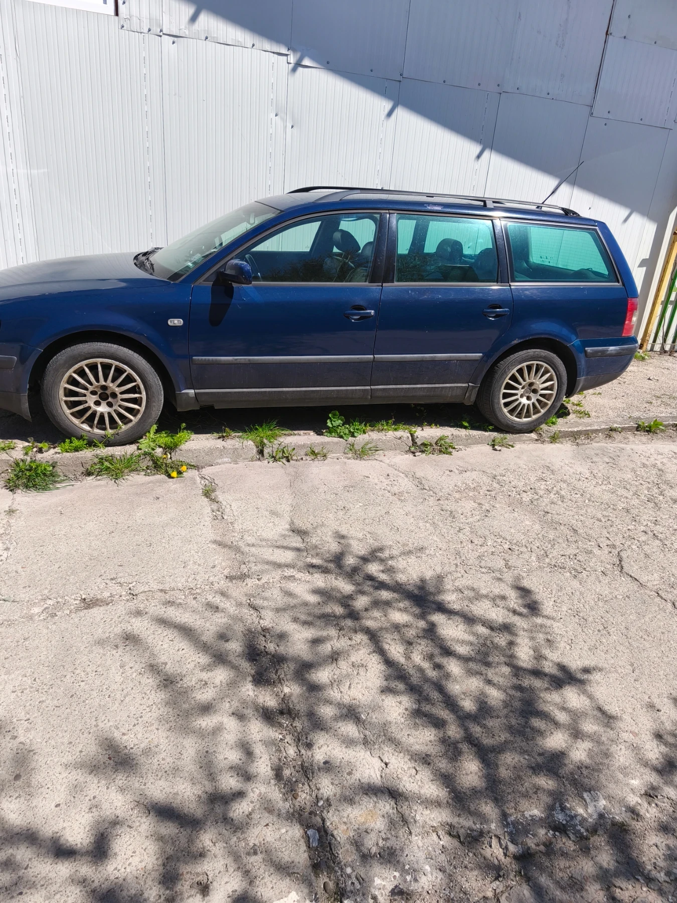 VW Passat, снимка 2 - Автомобили и джипове - 54168432