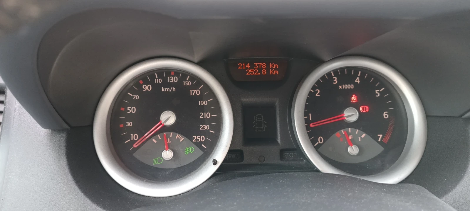Renault Megane 1.6 16V, снимка 9 - Автомобили и джипове - 54347352