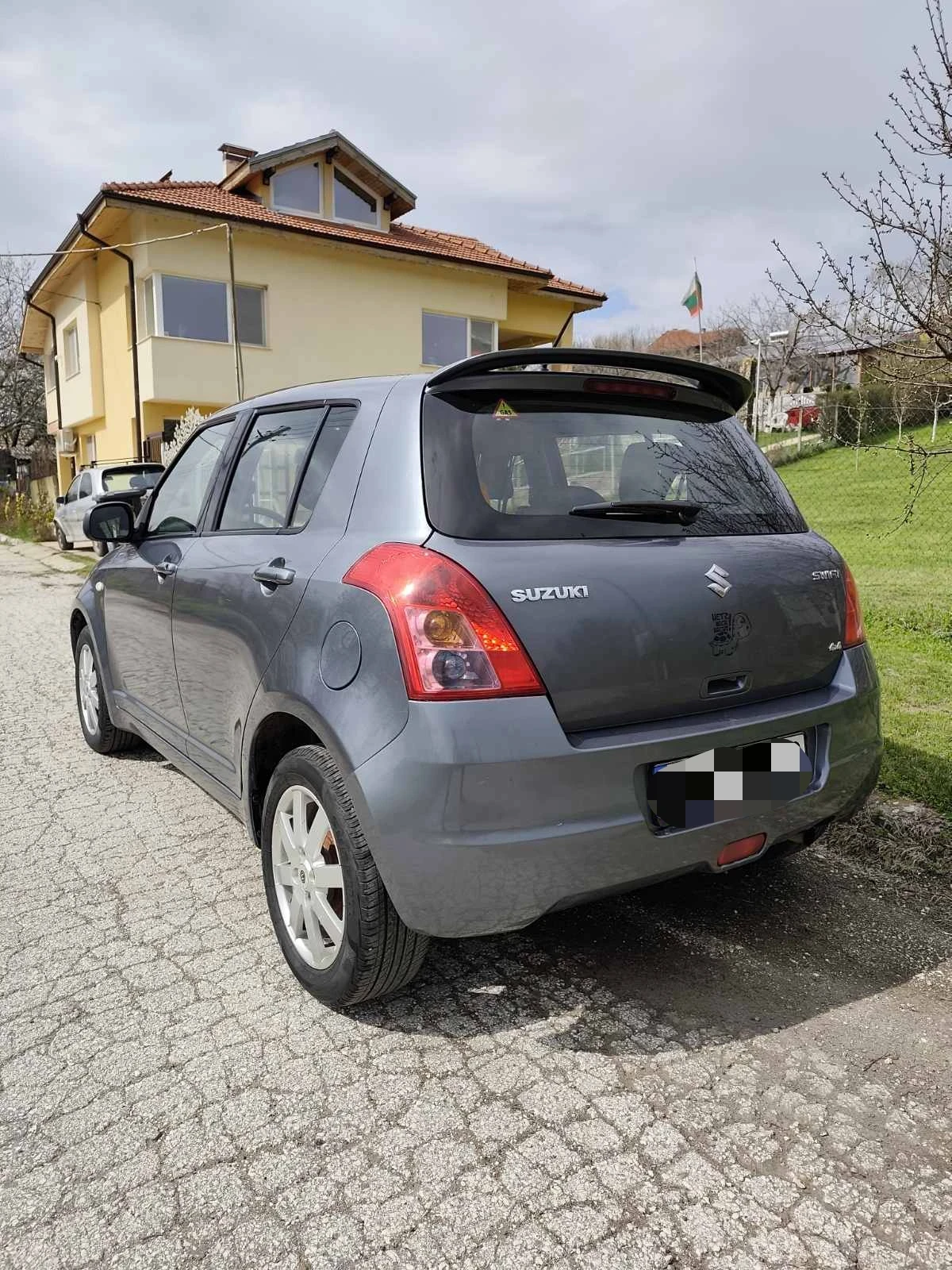 Suzuki Swift Газ, снимка 4 - Автомобили и джипове - 54378159