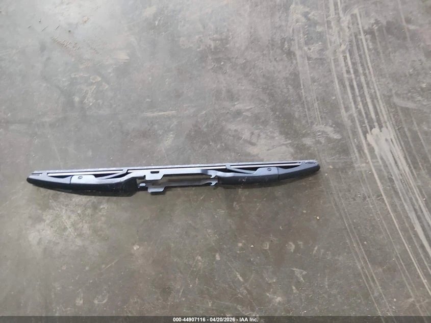 Toyota Prius 1.8l V Three, снимка 12 - Автомобили и джипове - 54395898