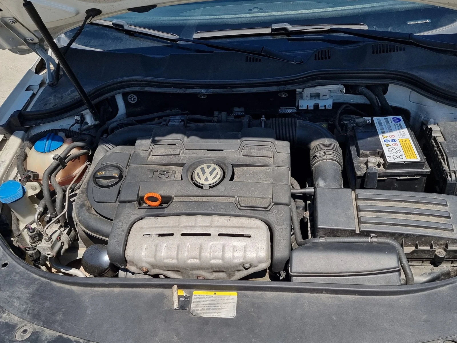 VW Passat Метан/бензин, снимка 13 - Автомобили и джипове - 54440277