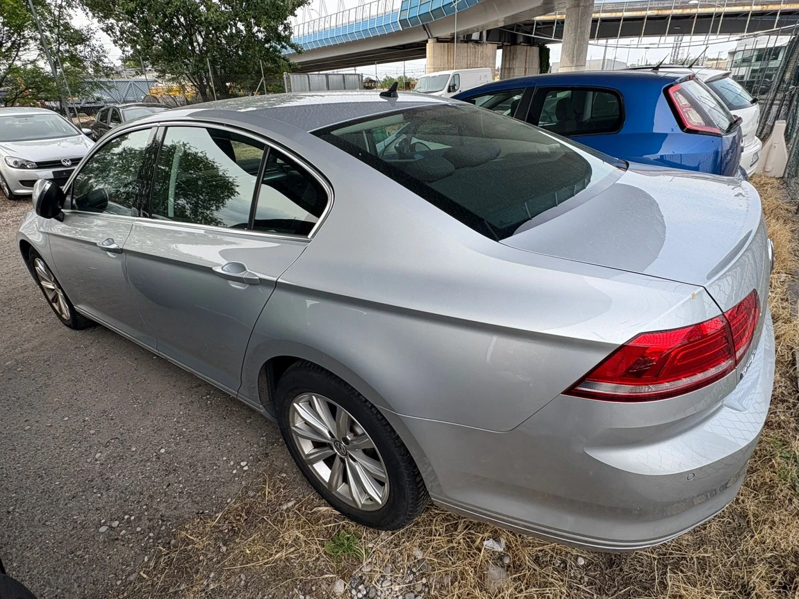 VW Passat (KATO НОВА), снимка 4 - Автомобили и джипове - 54479002