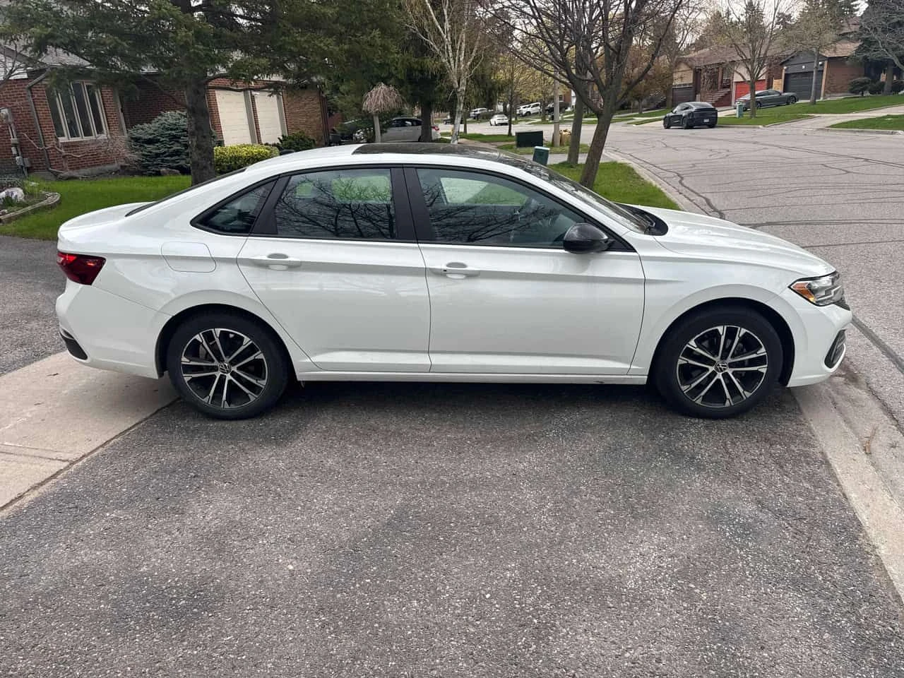 VW Jetta * Comfortline * CARFAX * 2 КЛЮЧА * KEYLESS * , снимка 3 - Автомобили и джипове - 54630936