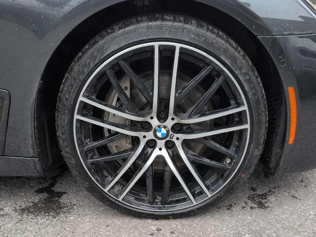 BMW 750 * xDrive * МАСАЖИ * ДИСТРОНИК * 360 * ОБДУХВАНЕ, снимка 7 - Автомобили и джипове - 54711026