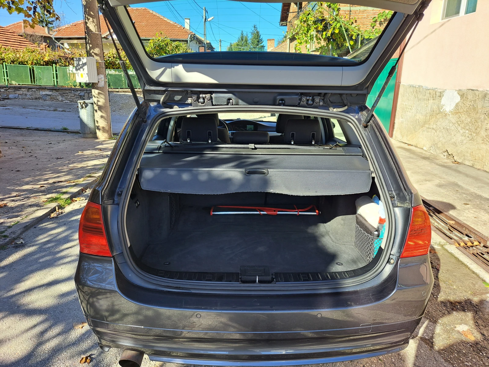 BMW 320, снимка 14 - Автомобили и джипове - 54817860