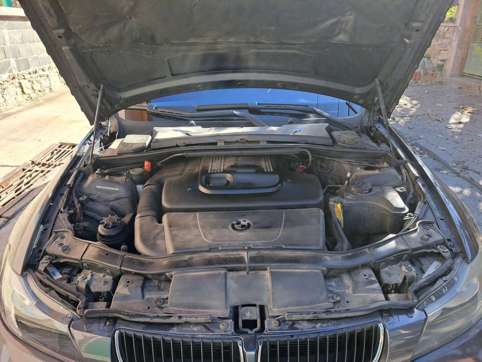 BMW 320, снимка 15 - Автомобили и джипове - 54817860