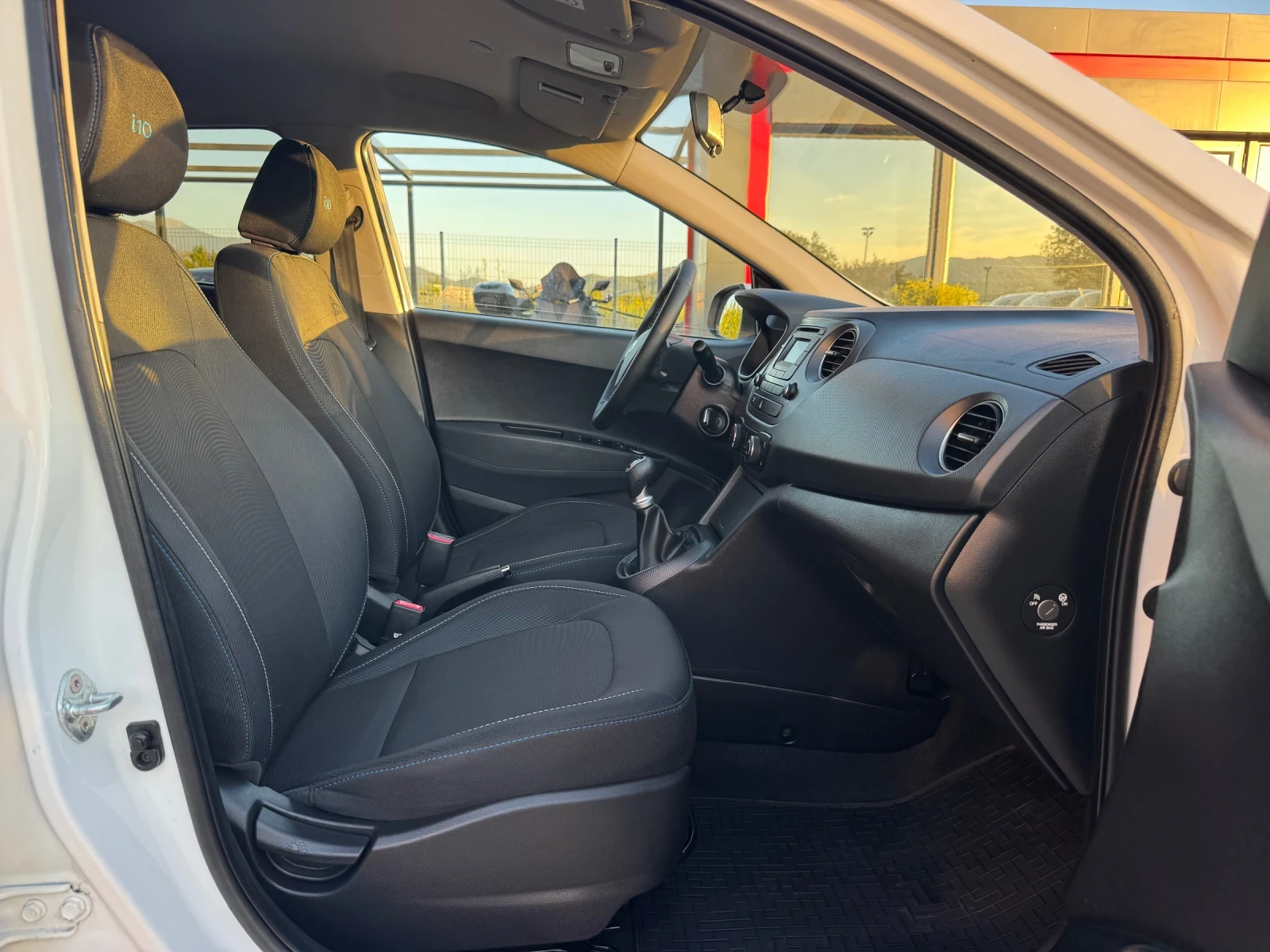 Hyundai I10 PASSION 1.25i , снимка 13 - Автомобили и джипове - 54915522